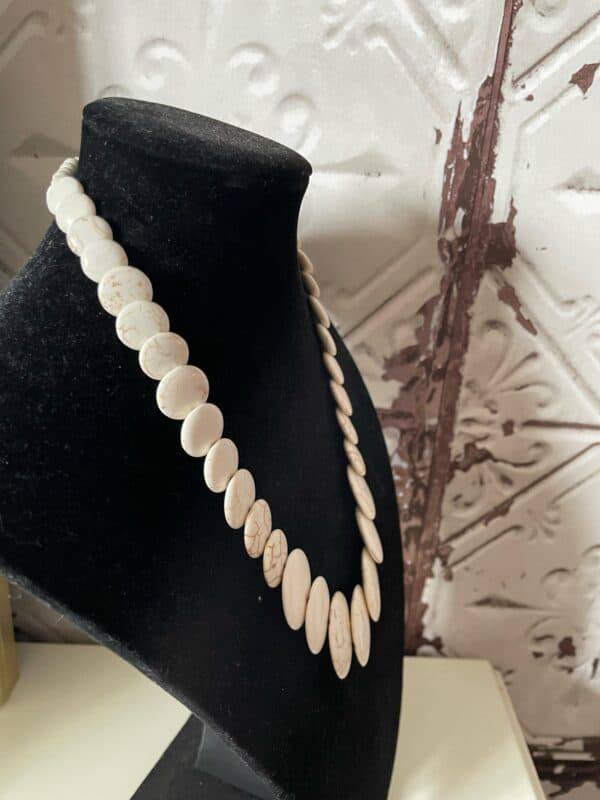Halsband Vita Stenar - Bild 5